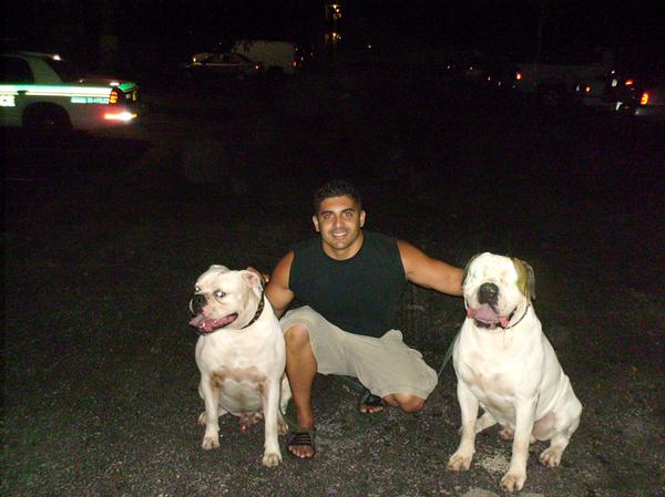 Jorge and his sons....err dogs.